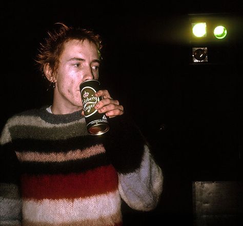 John Lydon | sweater | 1976 Jonny Rotten, John Lydon, Ray Stevenson, 70s Punk, Johnny Rotten, Punks Not Dead, Sid Vicious, I'm With The Band, Punk Bands