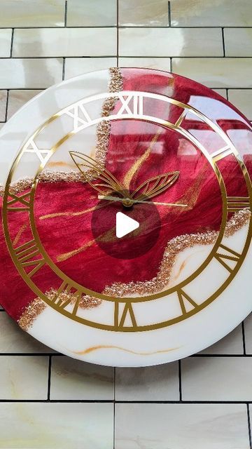 Classic Clock, Resin Clock, Resin Work, Classic Clocks, Color Resin, Resin Artwork, Resin Tutorial, Favourite Colour, My Favourite