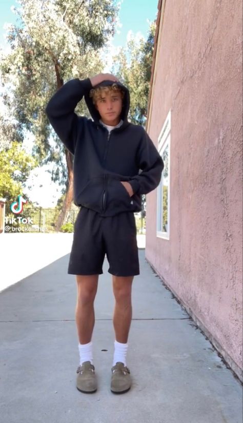 Style Inspo For Guys, Clogs With Shorts, Mens Berkinstock Outfit, Boston Birks Outfit Men, Boston Berkinstocks Outfit Men, Birks Clogs Outfit Men, Birk Boston Outfits Men, Winter Shorts Outfits Men, Boston Birkenstock Outfit Guys