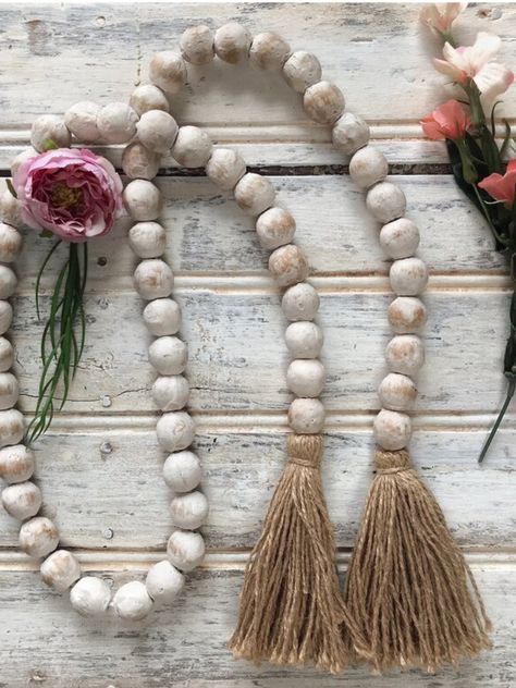 Diy Wood Bead Garland, Wood Bead Crafts, Small Vases With Flowers, European Farmhouse Style, Wooden Garland, Christmas Card Display, Wood Beads Diy, Farmhouse Beads, Wooden Bead Garland