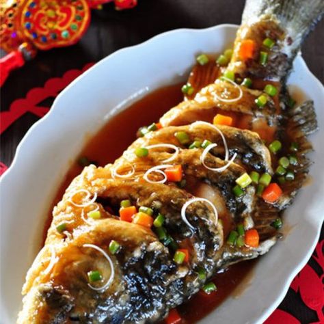 Sweet and Sour Fish | China Yummy Food China Street Food, Pompano Fish Recipe, Sweet And Sour Fish, China Street, Sweet And Sour Sauces, Khmer Food, Philippines Food, Food Cart Design, China Food