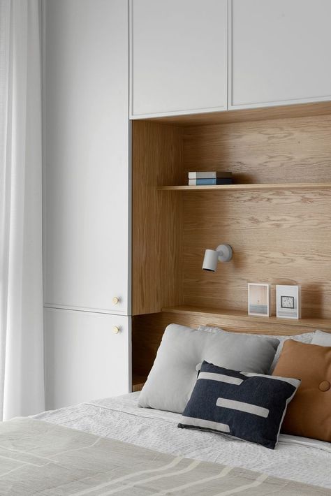 Storage Headboards, Built In Bedroom Cabinets, Small Bedroom Wardrobe, Spare Bedroom Office, Headboard Inspiration, Bedroom Built Ins, Small Bedroom Interior, Wardrobe Solutions, Bedroom Cabinets