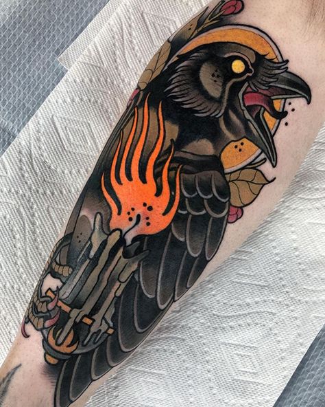 Crow done at @inkologyartgallery Swipe for the video 📹 Thanks a lot Jeremy 🙏🏼🙏🏼 #revolutionneedles #killerink #hustlebutterdeluxe… Black Crow Tattoos, Neo Traditional Art, Rabe Tattoo, Crow Tattoo Design, Neo Tattoo, Tattoo Snake, Traditional Tattoo Inspiration, Neotraditional Tattoo, Traditional Tattoo Sleeve