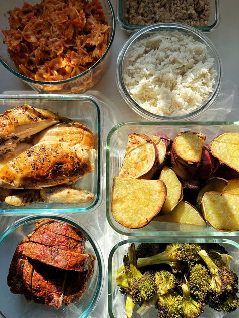 Family Style Meal Prep, Family Food Prep, Bulk Food Prep, Premenopausal Diet, Meal Prep Business, Bulking Meal Prep, Batch Prep, Ingredient Prep, December Goals