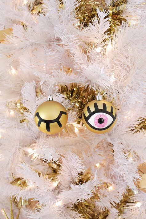 Eye Ornament, Winking Eye, Quirky Christmas, Nice Recipes, Ornament Diy, A Beautiful Mess, Christmas Trends, Beautiful Mess, Noel Christmas