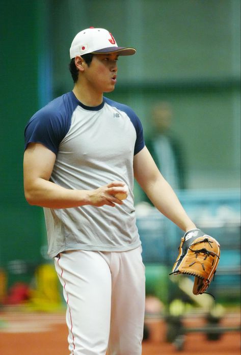 #baseball #japan Athletes Reference, Japanese Athletes, Harvey Kinkle, Ohtani Shohei, Nijirô Murakami, Lee Do-hyun, Baseball Guys, Baseball Boys, Shohei Ohtani