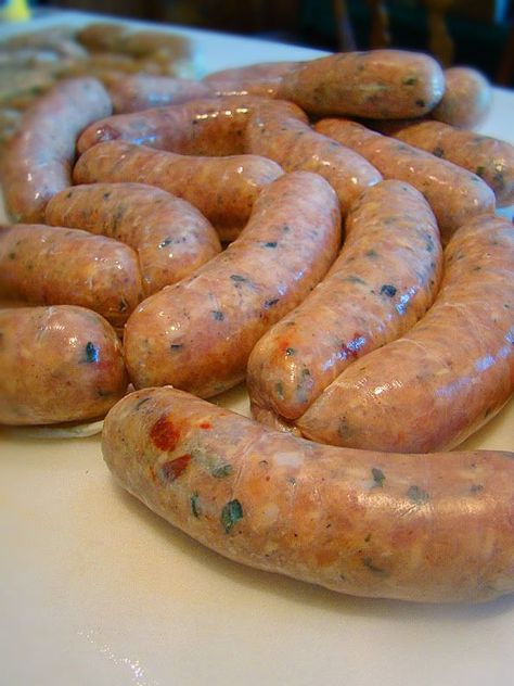 [USA] Chicken Sausage with Sun-Dried tomatoes, Basil, Cheese - Homemade Sausage Making Tomato Parmesan, Chicken Basil, Making Sausage, Sausage Making Recipes, Chicken Sausage Recipes, Home Made Sausage, Chicken Sausages, Meat Curing, Homemade Sausage Recipes