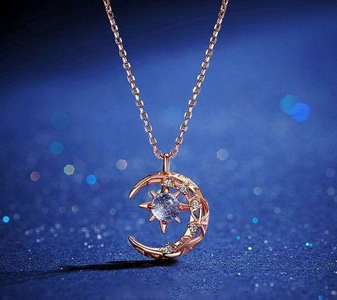 Soy Luna Necklace, Moon Necklace Aesthetic, Moon And Star Pendant, Moon Necklace Gold, Crescent Moon Necklace Gold, Flipagram Instagram, Black Beads Mangalsutra Design, Gold Moon Necklace, Pretty Jewelry Necklaces