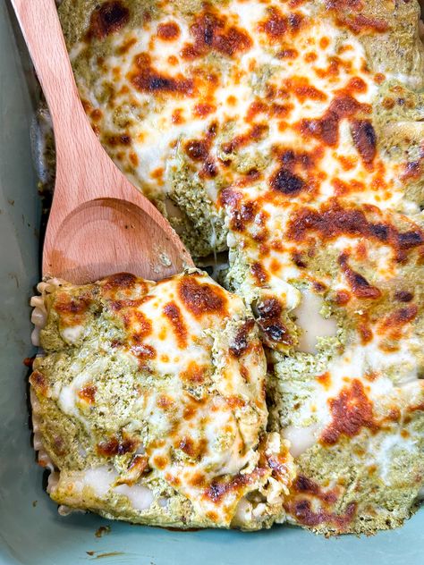 HIGH PROTEIN PESTO LASAGNA ROLL UPS Creamy Pesto Chicken Lasagna Roll Ups, Protein Packed Pasta Recipes, High Protein Lasagna Soup, Make Ahead Dinners To Freeze, Whole 30 Lasagna, Pesto Recipes Dinner Healthy, Dinner Protein Ideas, Healthy Dinner Protein, High Protein Meals Prep