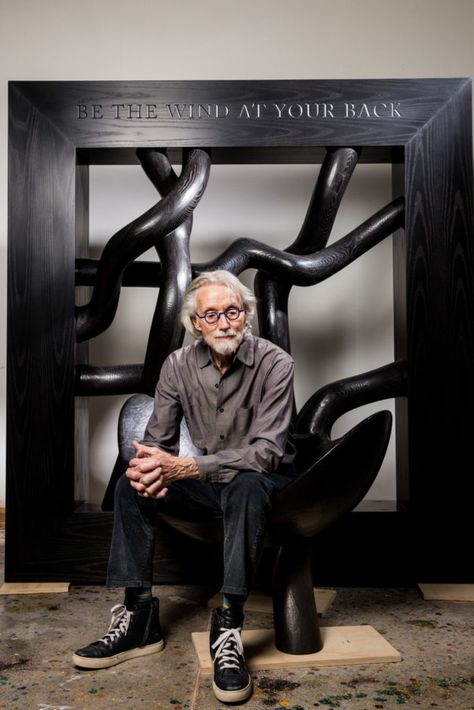 A Remembrance: Wendell Castle, 1932–2018 – SURFACE Castle Sculpture, Castle Furniture, Wendell Castle, Farm Boys, The First Americans, American Furniture, Wood Craft, Furniture Designer, American Design