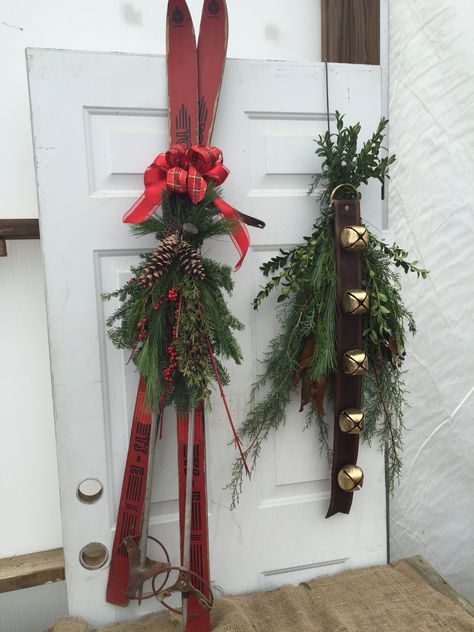 Sleigh Bell Decor, Christmas Sleigh Bells Decorations, Sleigh Bell Wreath, Decorate With Sleigh Bells, Decorating With Sleigh Bells, Sleigh Bells Decorations, Christmas Sled Decoration, Christmas Sleigh Decorations, Christmas Eve Games