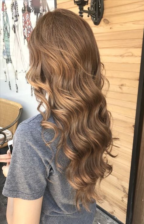 Light Brown Hair With Brown Eyes, Hair For Hoco, Brown Cinnamon Hair, Brown Cinnamon Hair Color, Cinnamon Hair Color, Hair Color Fall, Cinnamon Hair, Rambut Brunette, Fall Blonde Hair