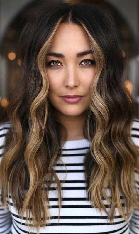 Brunette With Blonde, Hair Color Fall, Dark Chocolate Hair, Brunette Hair With Highlights, Money Piece, Brown Hair Balayage, Hair Makeover, Brown Blonde Hair, Hair Color Balayage