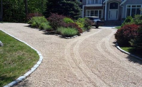 Gravel Driveway Ideas Driveway Edging Ideas, Gravel Driveway Edging, Circle Driveway Landscaping, Gravel Driveway Landscaping, Easy Garden Ideas Landscaping, Driveway Edging, Circle Driveway, Modern Driveway, Driveway Ideas