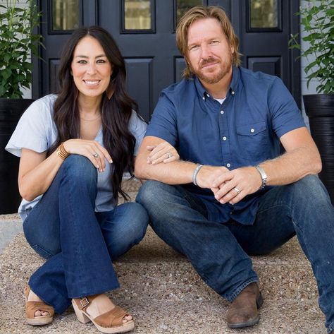 Joanna Gaines Will Star in a New HGTV Show After <em>Fixer Upper</em> Ends Next Month Fixer Upper Season 5, Joanne Gaines, Gaines Fixer Upper, Fixer Upper Joanna Gaines, Chip Gaines, Joanna Gaines Style, Chip And Jo, Hgtv Fixer Upper, Magnolia Farms