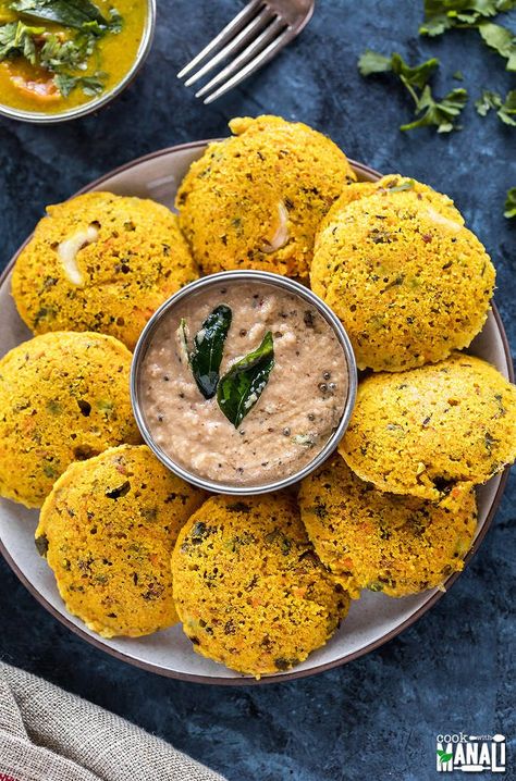 Masala Oats, Oats Idli, Food Calorie Chart, Healthy Indian Recipes, Steam Recipes, A Healthy Breakfast, Indian Cooking Recipes, Vegetarian Snacks Recipes, Indian Breakfast