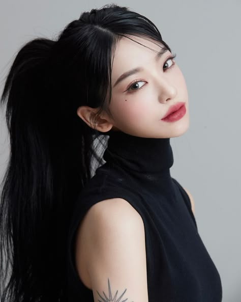 #girl #asian #korean #faceclaim #shifting #dr #kidol #chinese #japanese Face Claim Shifting, Fenugreek For Hair, Korean Face, Old Hollywood Style, Photoshoot Pose, Girls With Black Hair, Hollywood Style, Long Black Hair, Pose Ideas