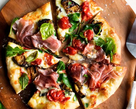 Pizza With Eggplant, Eggplant Prosciutto, Eggplant Pizza Recipe, Grilled Pizzas, Bubble Pizza, Charcuterie Picnic, The Original Dish, Protein Pizza, Cherry Tomato Sauce