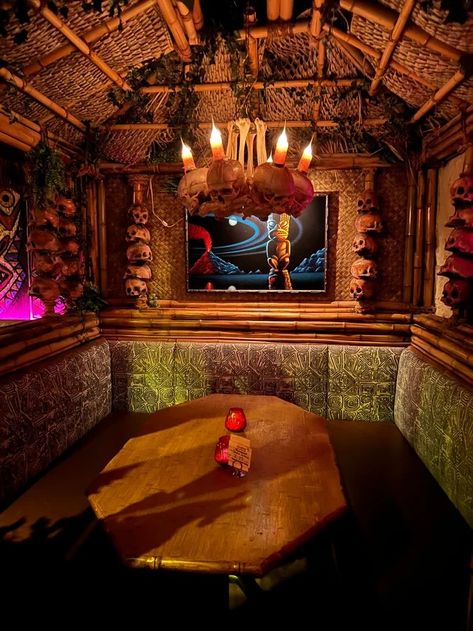 Tiki Lounge Ideas, Kava Bar, Tiki House, Entertaining Room, Home Tiki Bar, Fun Backyard, Mood Design, Tiki Style, Jungle Cruise