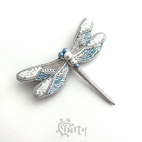 Embroidery Moth, Beaded Insects, Brooch Embroidery, Tambour Beading, Beaded Dragonfly, Embroidery Brooch, Dragonfly Brooch, Crochet Brooch, Diy Bead Embroidery