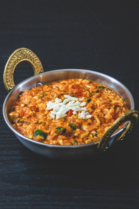 Here grated or crumbled cottage cheese is simmered in spicy tomato gravy. This is a restaurant-style paneer bhurji recipe that goes well with paratha or naan. Paneer Burji, Double Recipe, Bhurji Recipe, Paneer Bhurji, Paneer Curry, Eggless Cookie Recipes, Eggless Chocolate Chip Cookies, How To Make Paneer, Restaurant Style Recipes