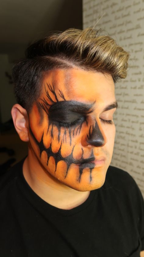 Cool Halloween Makeup Men, Mens Face Paint, Face Paint For Men, Halloween Makeuo, Skeleton Face Makeup, Mens Halloween Costume, Mens Halloween Makeup, Mens Halloween, Cool Halloween Makeup