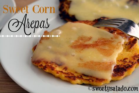 If I told you how many times I had to make this recipe so that it would turn out OK, you would make fun of me and would ask why I tried to make… Sweet Corn Arepas Recipe, Sweet Arepas Recipe, Sweet Arepas, Corn Arepas, Arepas Recipe, Southwestern Recipes, Worst Cooks, Colombian Food, Hispanic Food