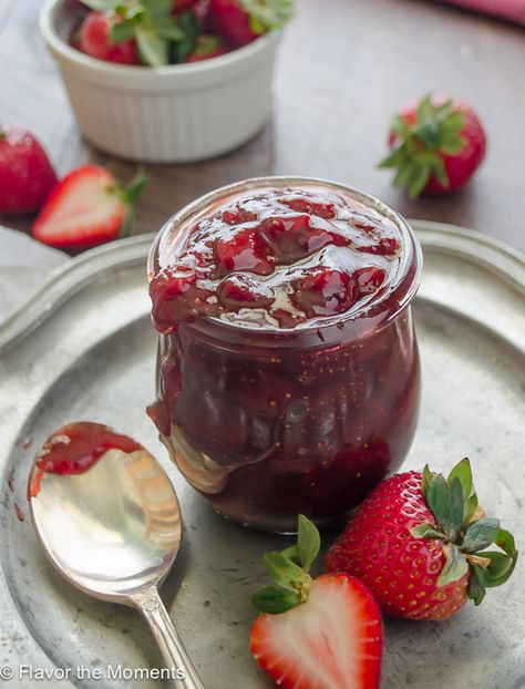 Small Batch Strawberry Jam, Tomato Jam Recipe, Strawberry Rhubarb Jam, Raspberry Rhubarb, Strawberry Jam Recipe, Homemade Strawberry Jam, Rhubarb Jam, Peach Jam, Jam And Jelly