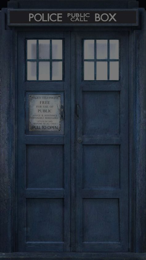 iPhone TARDIS lock and home screens for iOS7 – Sarah Marr at scidoll.com | Science Doll Dr Who Wallpaper, Tardis Wallpaper, Doctor Who Wallpaper, Classic Doctor Who, Tv Doctors, The Tardis, Doctor Who Art, Doctor Who Tardis, 10th Doctor