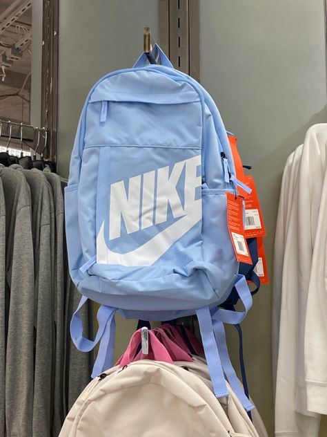 Blue Nike Backpack, Nike School Backpacks, Backpacks Aesthetic, Backpack Jansport, Mochila Nike, School Backpack Essentials, Pretty School Supplies, Nike Backpack, Stylish School Bags