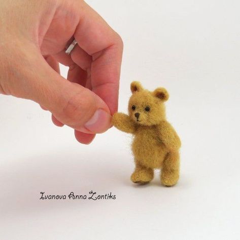 Felted Bear, Large Teddy Bear, Bear Felt, Small Teddy Bears, Teddy Bear Sewing Pattern, Teddy Bear Cakes, Knitted Teddy Bear, Teddy Bear Clothes, Mohair Teddy Bear