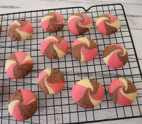 Neapolitan Swirl Biscuits Neapolitan Swirl Cookies, Swirl Biscuits, Swirl Cookies, Chocolate Melts, Strawberry And Cream, Pink Food, Custard Powder, Pink Food Coloring, Strawberry Chocolate