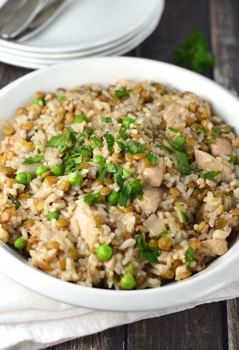 Lemon Lentil Chicken & Rice | Friday Cake Night | Entry into the "Main Dish" category Lentil Chicken, Lemon Lentil, Lentil Soups, Lentil Rice, Lentils Rice, Chicken Lentil, Simple Delicious Recipes, Df Recipes, Carb Sides