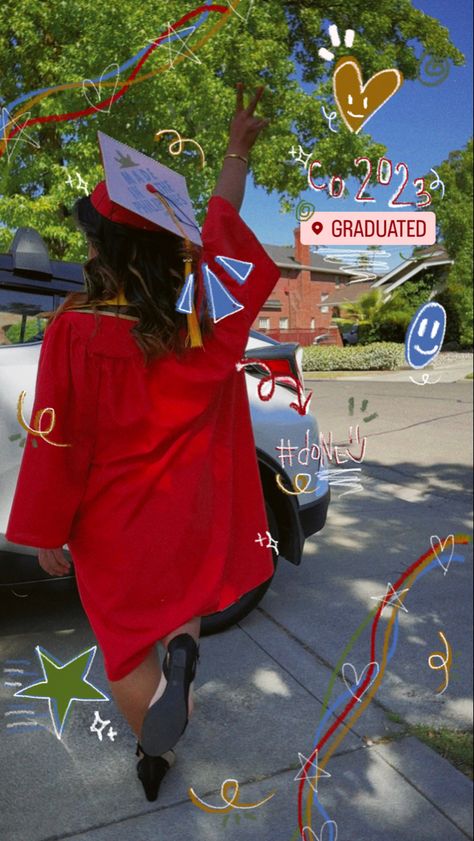 Grad Story Instagram, Graduation Post Ideas Instagram Story, Graduation Post Ideas Instagram, Graduation Ig Story, Graduated Instagram Story, Prom Story Instagram, Graduation Ig Story Ideas, Prom Insta Story Ideas, Graduation Countdown Ideas Instagram