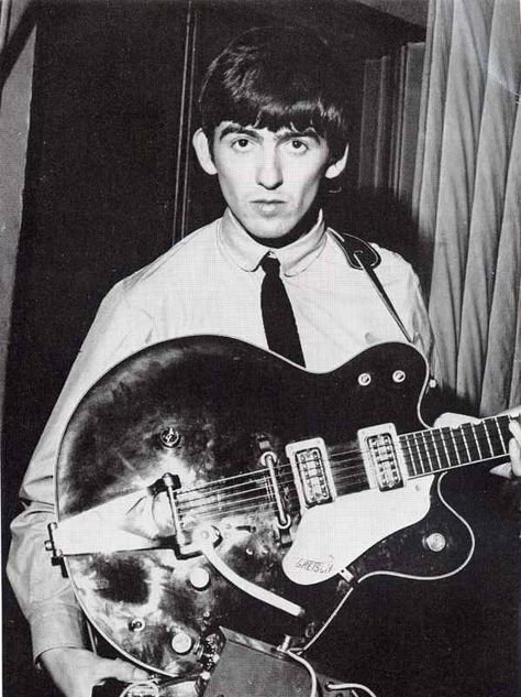 George Harrison Stuart Sutcliffe, Beatles George Harrison, Beatles George, Bug Boy, Beatles Photos, Beatles Pictures, Something In The Way, Beatles Songs, King Of Pop