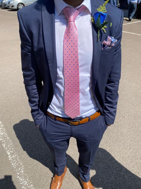 #wedding #suit #mensclothing #mensfashion #menswear #mensuit #outfits #outfitoftheday #outfitideas #outfitinspiration #summer #summerweddings Hoco Guys, Hoco Guys Outfits, Hoco Suits, Guys Outfits, Suits Outfits, Navy Blue Suit, Wedding Suit, Blue Suit, Summer Wedding