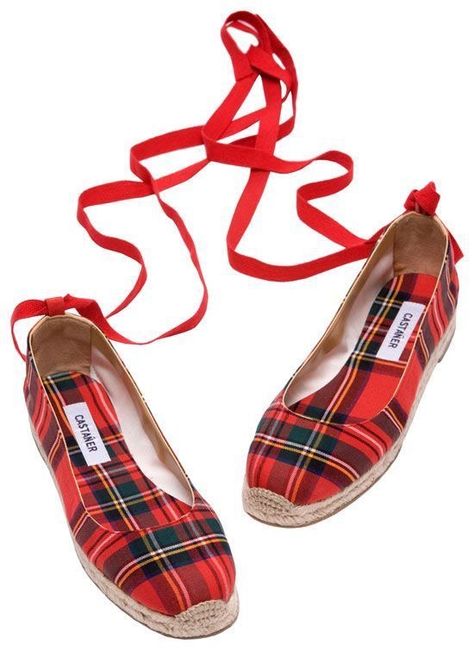 Cute Flat Shoes, Tartan Shoes, Tartan Fashion, Plaid Shoes, Cute Flats, Plaid Fashion, Kilt, Red Shoes, Tartan Plaid