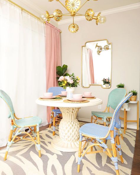 Kelly Golightly on Instagram: “BIG 25% off sale! Ours friends at @frontgate are one of the participating brands for an exclusive sale in the @liketoknow.it app thru…” Paris Bistro, Dining Room Makeover, Bistro Chairs, Bistro Table, My New Room, Decoration Table, Dining Room Decor, Home Decor Inspiration, Design Interior