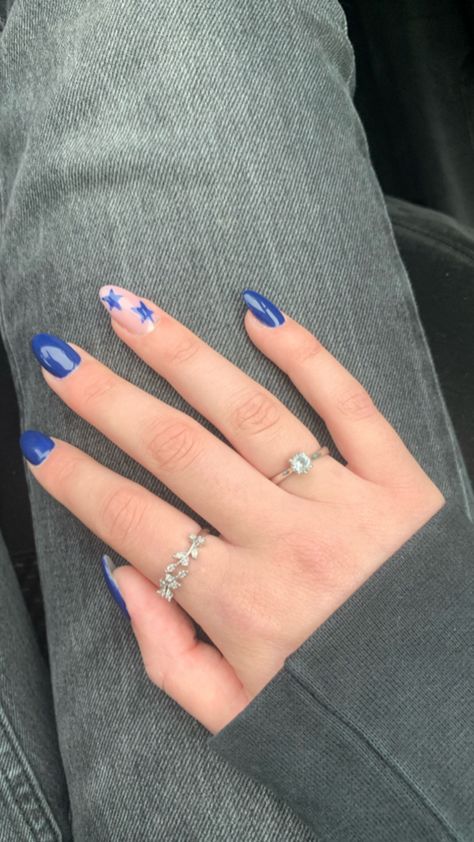 Navy Blue Nails With Design, Nail Art Court, Nails Art Bleu, Coldplay Nails, Nails Sommer, Black And Blue Nails, Nail Art Bleu, Square Gel Nails, French Bleu