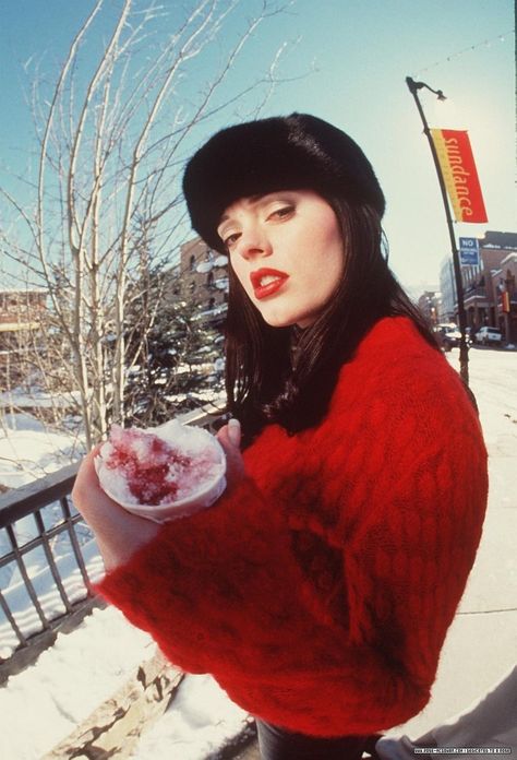 Rose McGowan, Sundance Festival, 1999 Woman In Red, Rose Mcgowan, The 90s, Scream, Audio, Tools, On Twitter, Twitter, Red