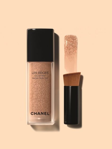 Chanel Makeup Looks, Penyimpanan Makeup, Chanel Cosmetics, Chanel Les Beiges, Expensive Makeup, Chanel Lipstick, Press On, 2019 Makeup, Chanel Beauty