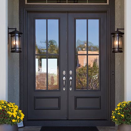 Farmhouse Exterior Lights, Farmhouse Entry Door, Double Front Entry Doors, Porte In Ferro, Exterior Door Designs, Front Door Inspiration, Front Door Lighting, Door Design Ideas, Door Exterior