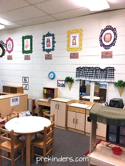 Pre-K Classroom Photos: Colorful Nature Theme Cottage Core Classroom, Pre K Classroom Ideas, Classroom Dramatic Play, Small Group Table, Classroom Photo, Natural Classroom, Classroom Decor Middle, Middle School Classroom Decor, Back To School 2023