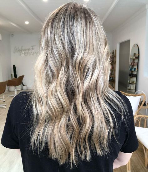 Blondes Gold Coast on Instagram: “Big chop, half head of foils & officially looking banginnnn 😎 thanks @olaplex @redken @foilmefoils for making it possible to achieve such…” Blonde Half Head Foils, Half A Head Of Foils, Half Head Foils Blonde, Half Head Foils, Blonde Foils, Flat Twist Updo, Natural Wedding Hairstyles, Natural Hair Accessories, Natural Hair Bride