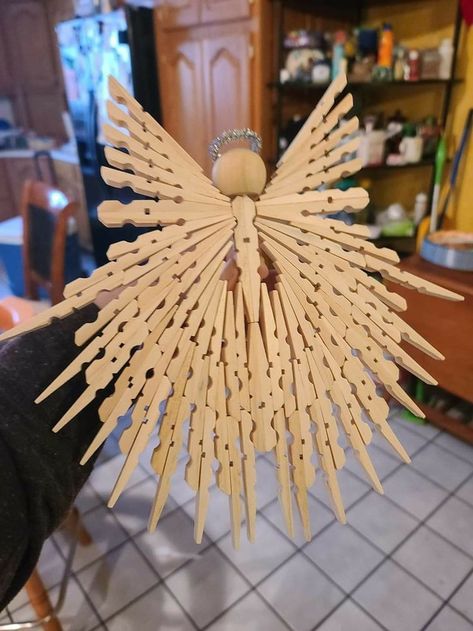 Clothespin Art Projects, Clothes Pin Angels, Clothespin Angels, Clothespins Crafts, Clothes Pin Art, Clothes Pin Ornaments, Creative Christmas Decorations, Popsicle Stick Craft, Clothespin Crafts Christmas