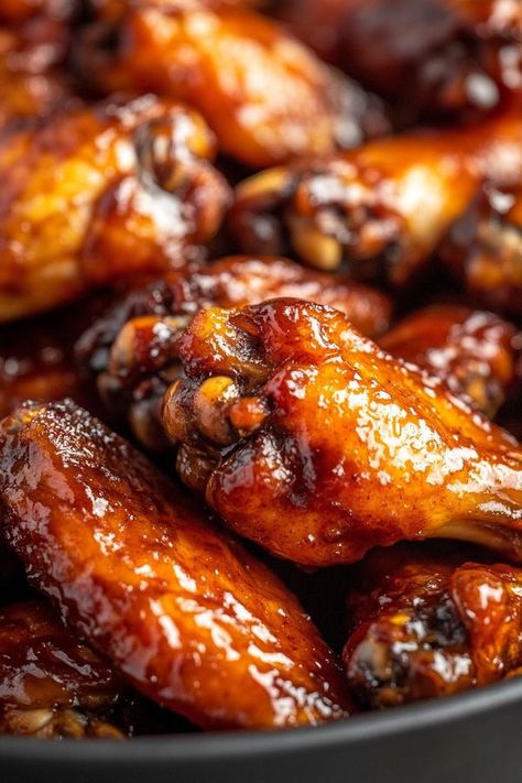 Sweet & Sticky Caramel Glazed Wings... - Recipes Homemade Glazed Wings, Wings Recipes, Caramel Glaze, Honey Brown, Recipes Homemade, Soy Sauce, Chicken Wings, Homemade Recipes, Brown Sugar