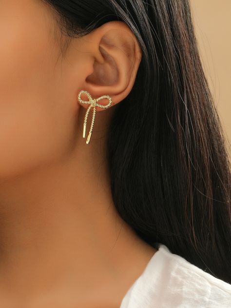 Gold Fashionable   Plastic  Stud Embellished   Jewelry Gold Earing, Outfits Curvy, Wardrobe Makeover, Outfits For Work, Expensive Jewelry Luxury, Outfit 2022, Chubby Fashion, Plus Size Spring, Plus Size Outfit