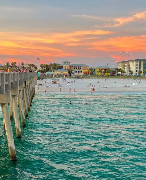 Discover Panama City Beach: 27 Miles of Affordable Fun!⁠ ⁠ Panama City Beach, in northwest Florida, offers 27 miles of white-sand beaches, family-friendly restaurants, eco-adventures, watersports, and interactive attractions. ⁠ ⁠ With a million square feet of shopping at Pier Park and a packed event calendar, it’s the perfect destination for an affordable family getaway! 🌊🏖️ ⁠ ⁠ #PanamaCityBeach #FamilyTravel #BeachAdventures Florida Images, Northwest Florida, Panama City Beach Florida, Spring Breakers, Beachfront Condo, Family Getaways, Prayer Board, Beach Condo, Panama City Beach