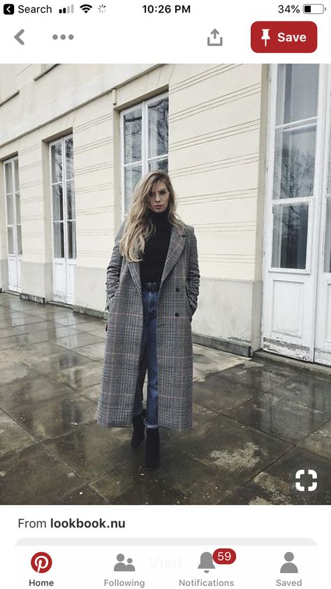 Checkered Coat Outfit, Long Grey Coat, Checkered Coat, Casual Outfit Inspiration, Longline Coat, Coat Outfit, Ankle Shoes, Wardrobe Update, Style Inspiration Winter