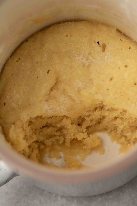 Lemon Mug Cake Microwave, Sugar Cookie Mug Cake, Microwave Sugar Cookie, Sugar Cookie In A Mug, Cookie In A Mug Recipe, Mug Sugar Cookie, Mug Cookie Recipes, Mug Dessert Recipes, Microwave Desserts